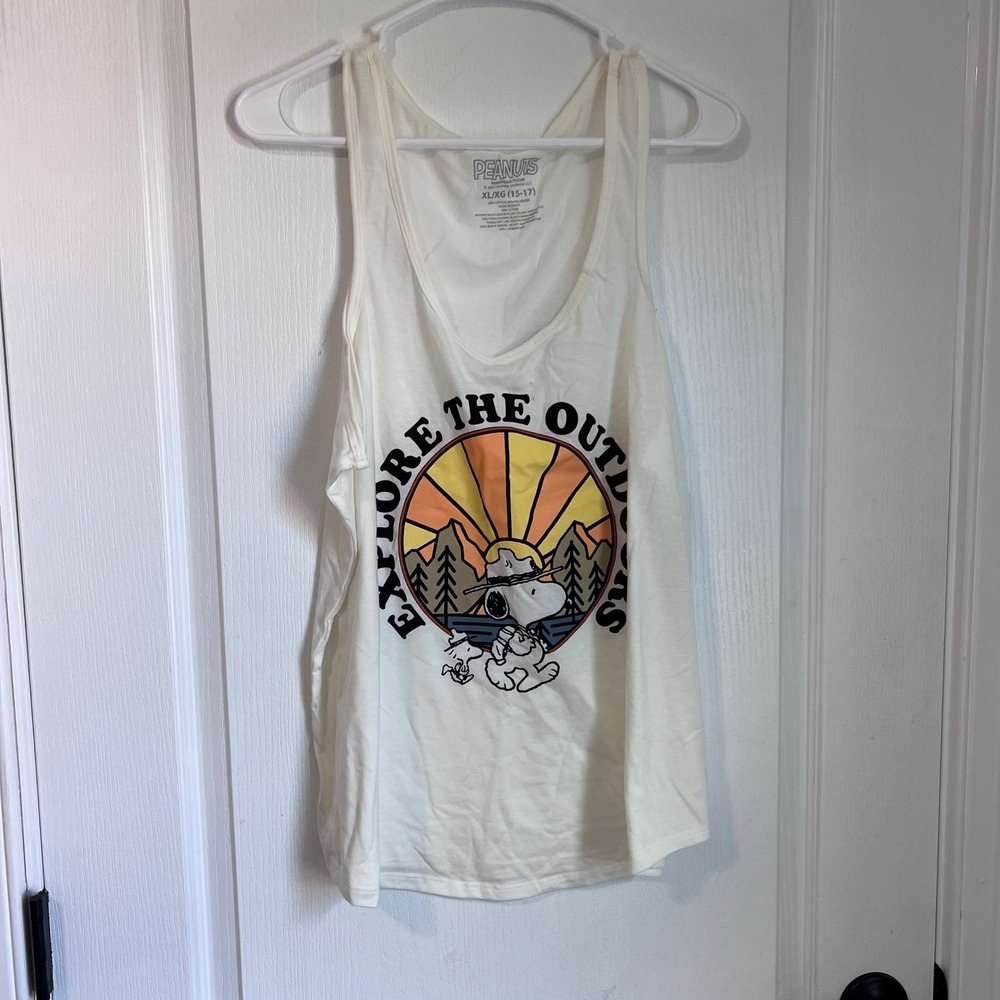 Peanuts Snoopy Explore The Outdoors Graphic Tank Top White XL 15-17 LT32112BT